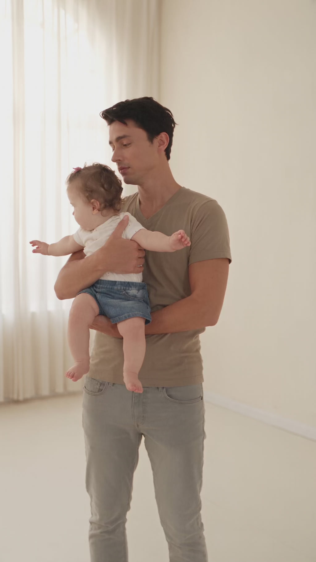 Asiento de Cadera Ergonómico para Bebé — Portabebés de Cintura con Bolsillo | Alivia Brazos y Espalda